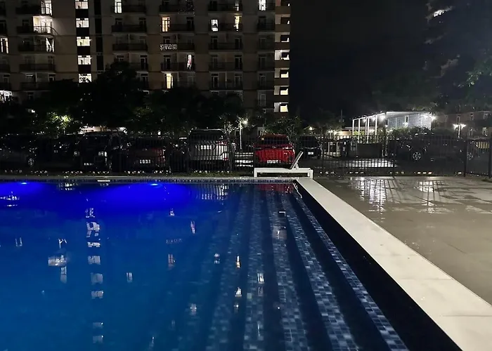 Affordable With Fast Wifi & Near Airport Apartment