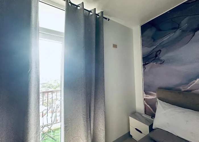 Affordable With Fast Wifi & Near Airport *